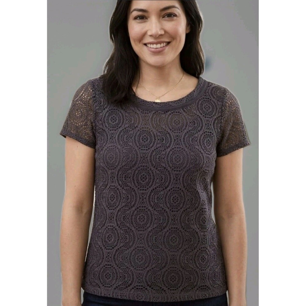 Banana Republic T-Shirt Lace Crochet Women Size Small Short Sleeve Blue Crew